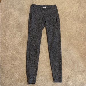 Athletic Women’s Small Leggings